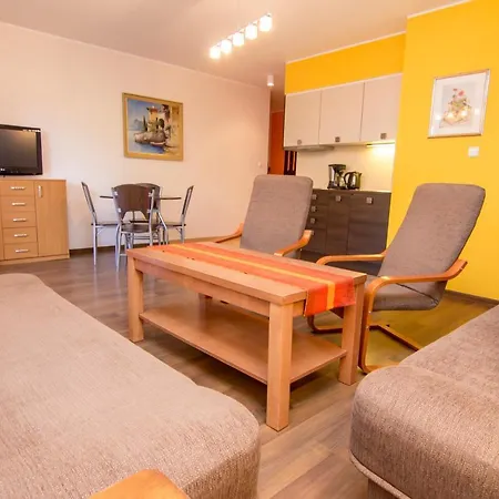 - Zeromskiego Lejlighed