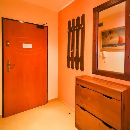 - Zeromskiego Lejlighed