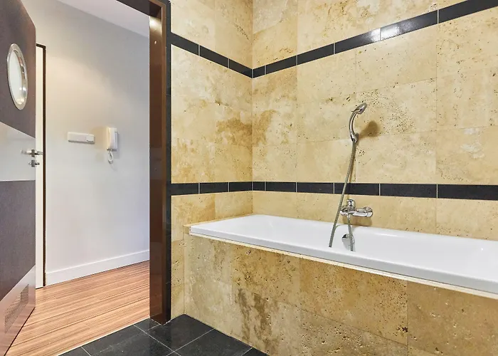 - Zeromskiego * Świnoujście